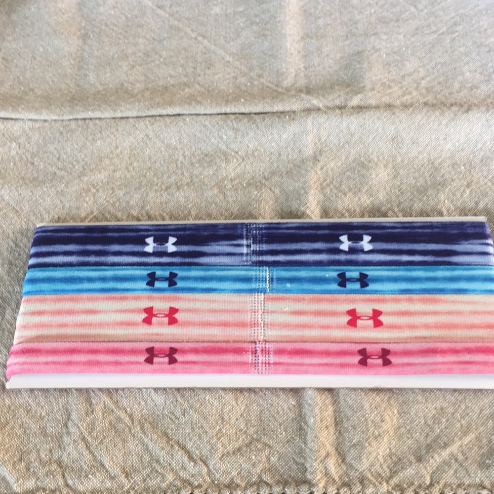 NWOT UnderArmour headband set